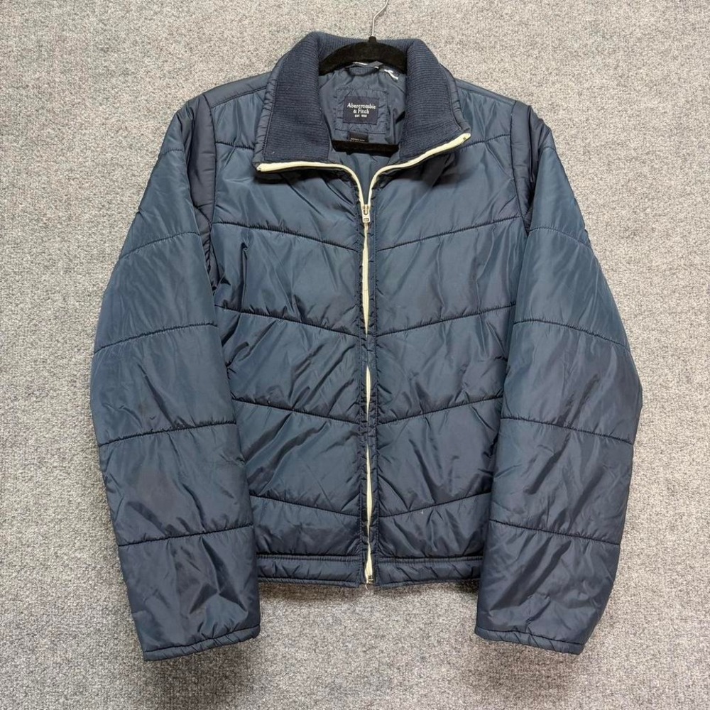 Abercrombie and Fitch puffer jacket navy blue size medium